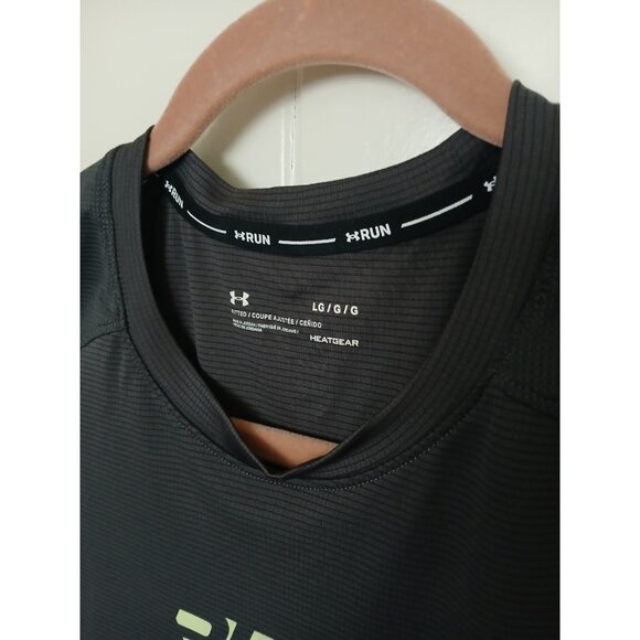 Under Armour Fitted HeatGear CoolSwitch RUN Graphic Athletic Shirt Mens L Gray - Picture 11 of 16
